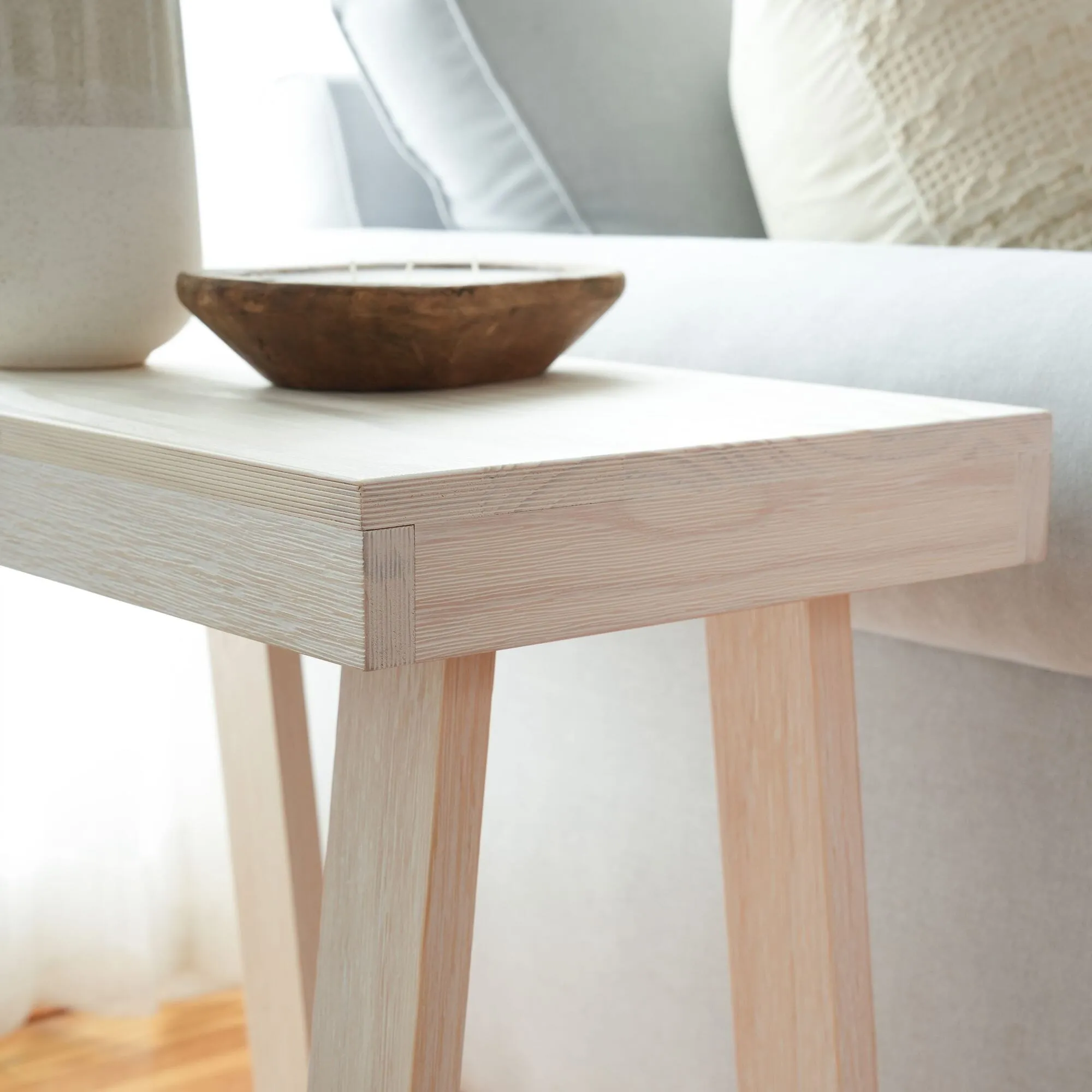 Classic Side Table - 25"