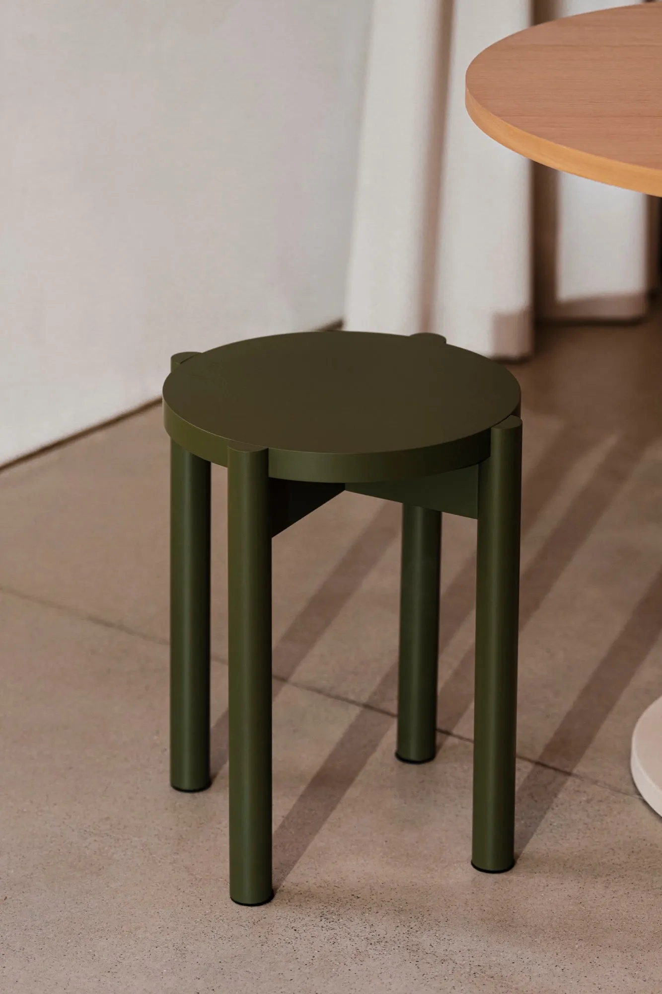 Hopp Stool