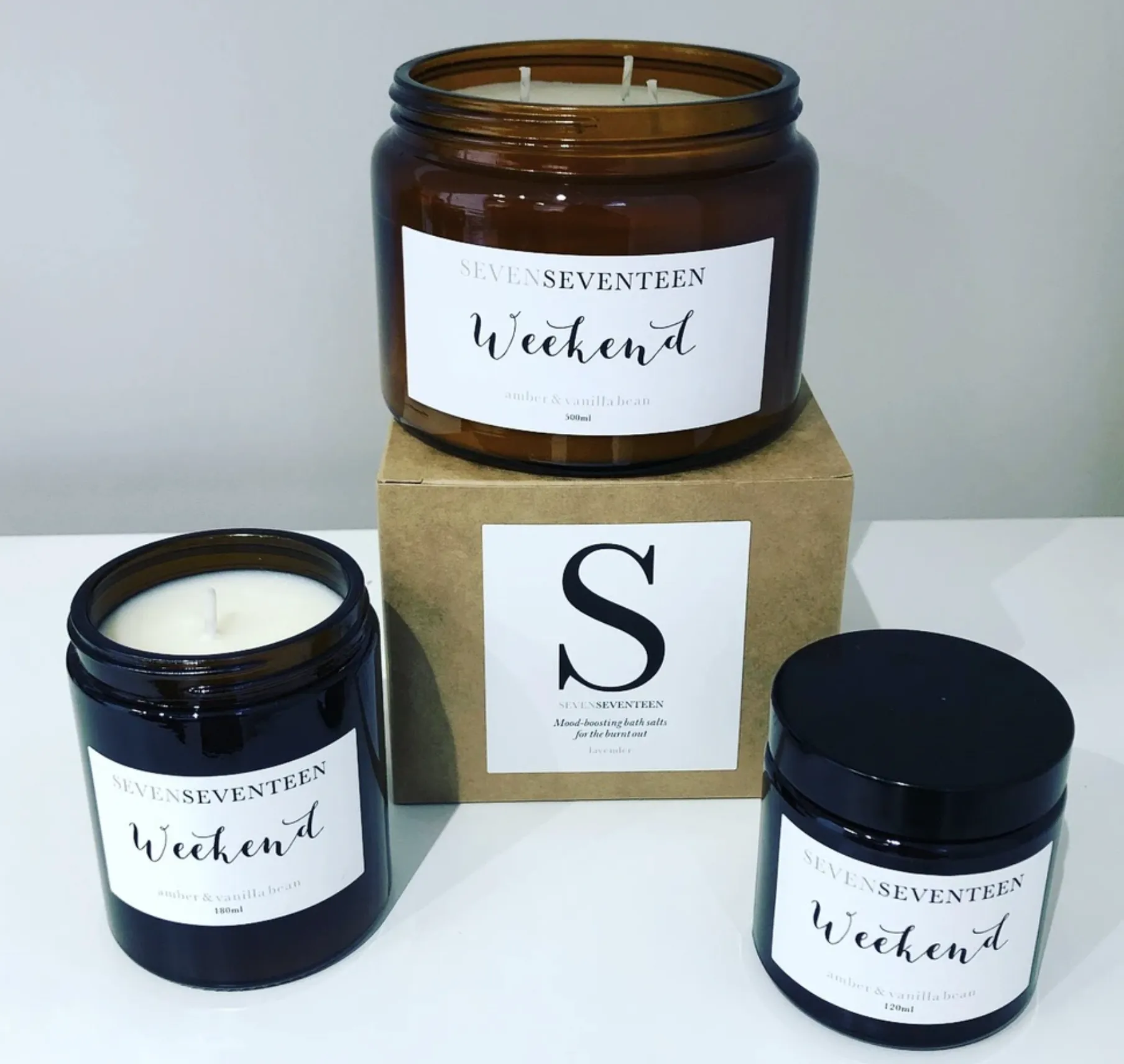 Seven Seventeen Weekend Amber & Vanilla Bean Candle