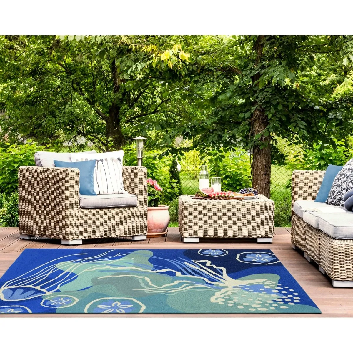 Trans-Ocean CAPRI Indoor/Outdoor Handmade Synthetic Blend Durable Area Rug  - Ocean